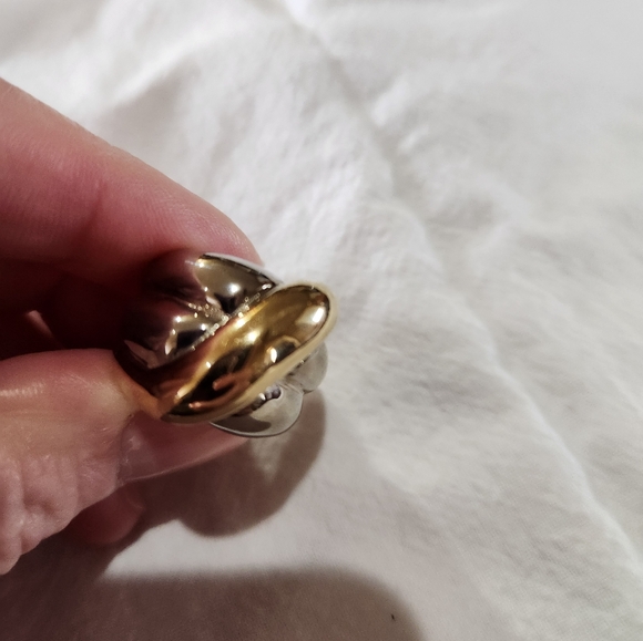 PREMIER DESIGNS GOLD AND SILVER TONE RING - Picture 2 of 3